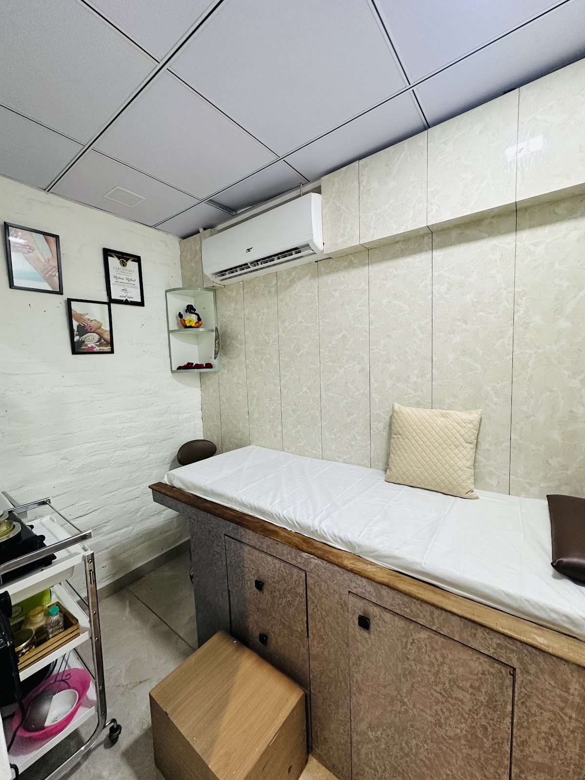 Adron Salon Pvt Ltd salon