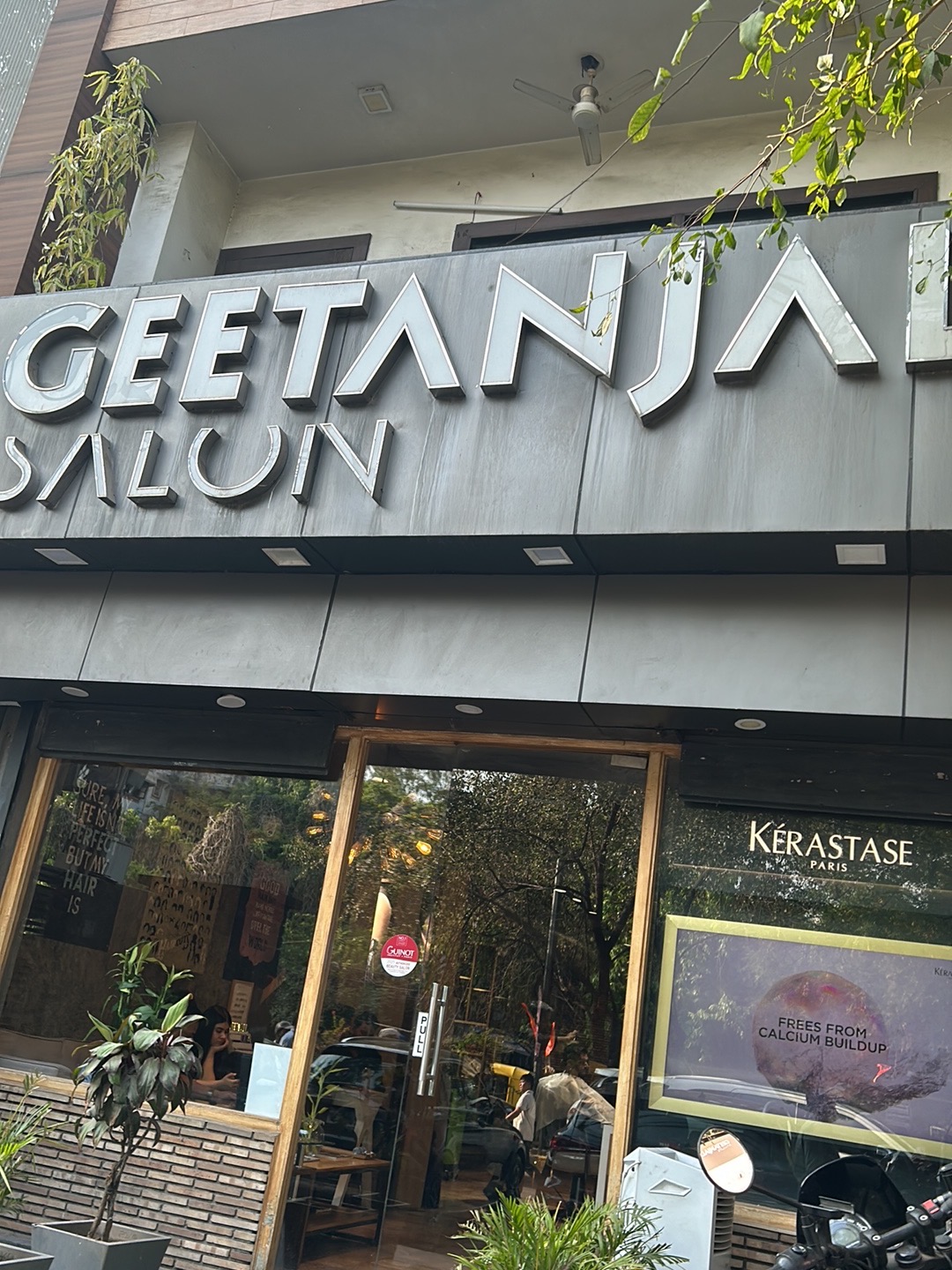 Geetanjali Salon | Paschim Vihar salon
